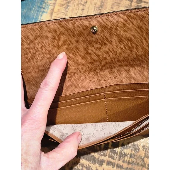 Michael Kors Jet Set Travel Slim Trifold Wallet Brown Saffiano Leather Gold Tone - Picture 6 of 6